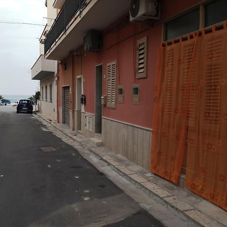 Short Lets Vacanze "Massimo" Trappeto  Ngoại thất bức ảnh